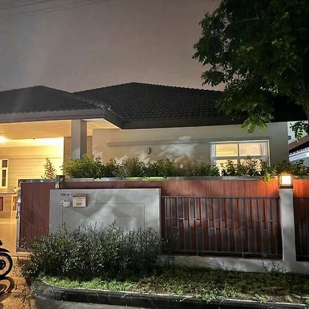Panalee Banna Village独栋东区3卧室别墅远离尘嚣静谧之王 Nong Prue エクステリア 写真