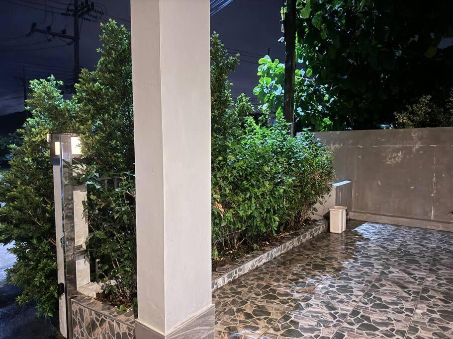 Panalee Banna Village独栋东区3卧室别墅远离尘嚣静谧之王 Nong Prue エクステリア 写真
